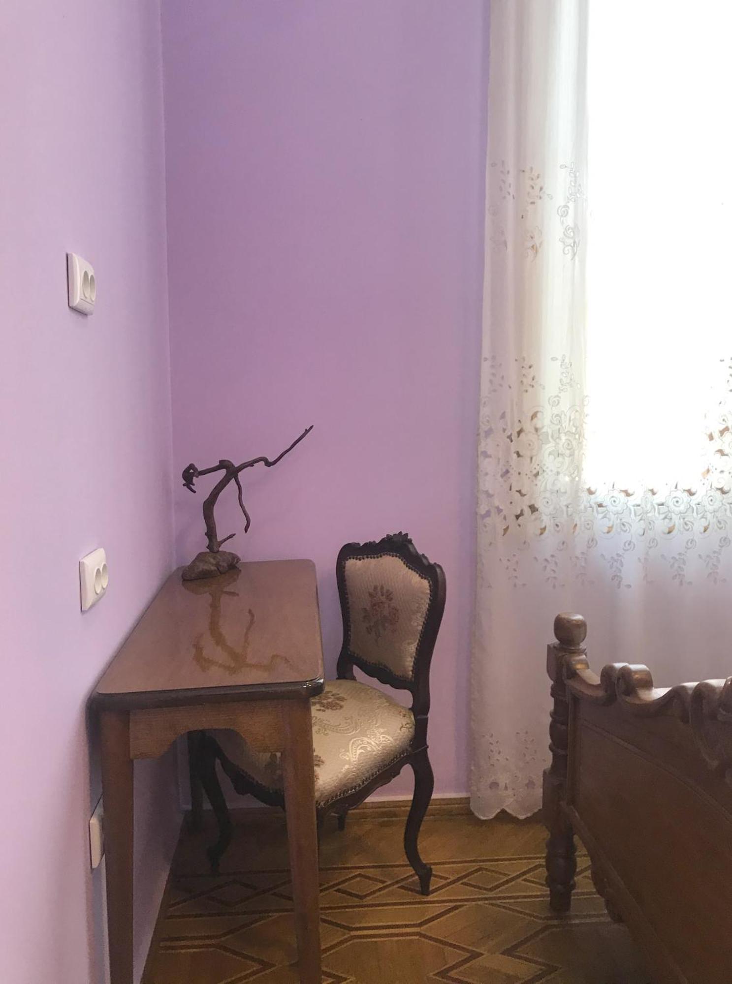 Wooden Museum Hotel Kutaisi Room photo