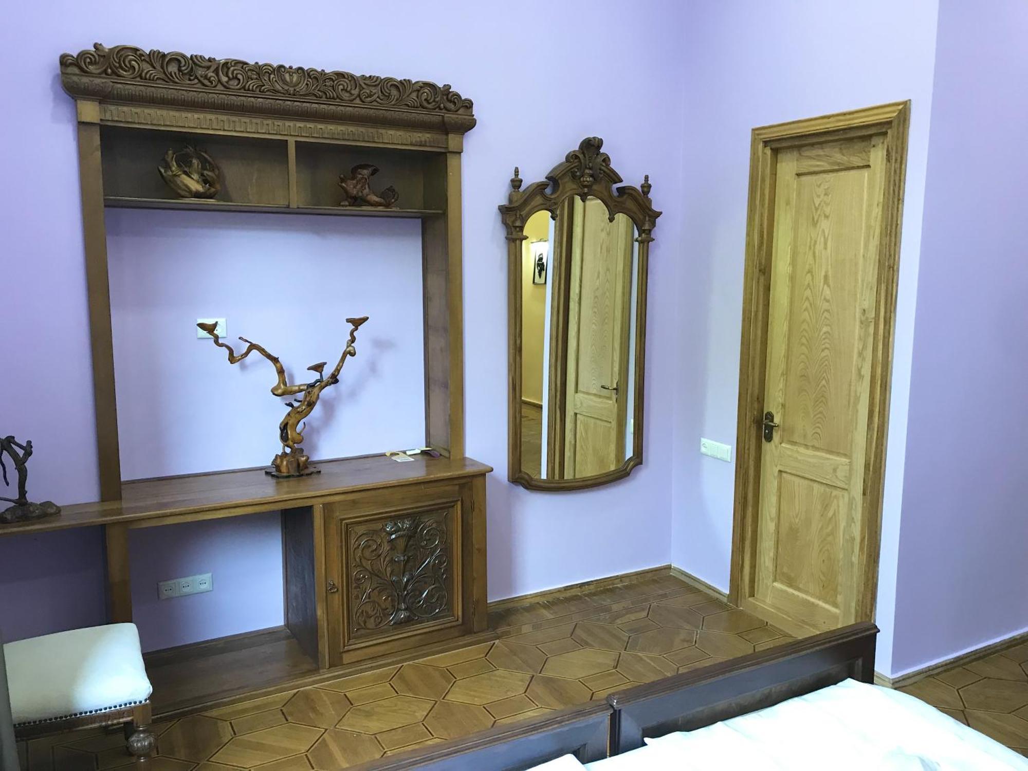 Wooden Museum Hotel Kutaisi Room photo